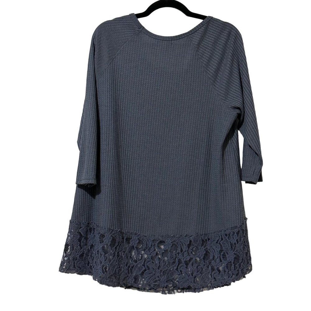 One World size 1X blue thermal lace trim 3/4 sleeve top - Picture 3 of 8